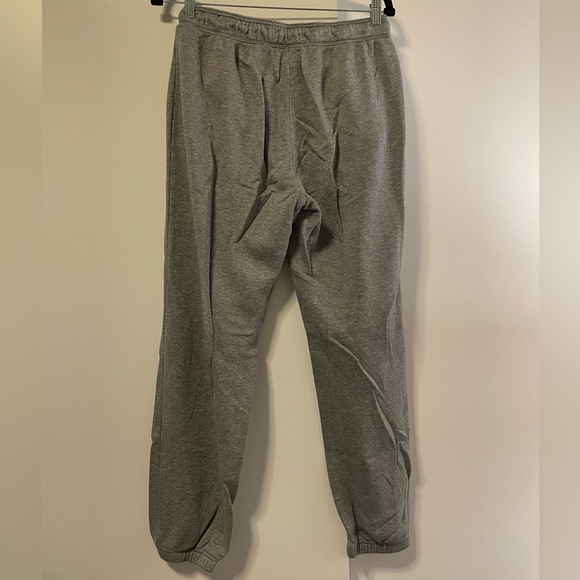 Nike Rally Relaxed Fleece Pants - Picture 3 of 3